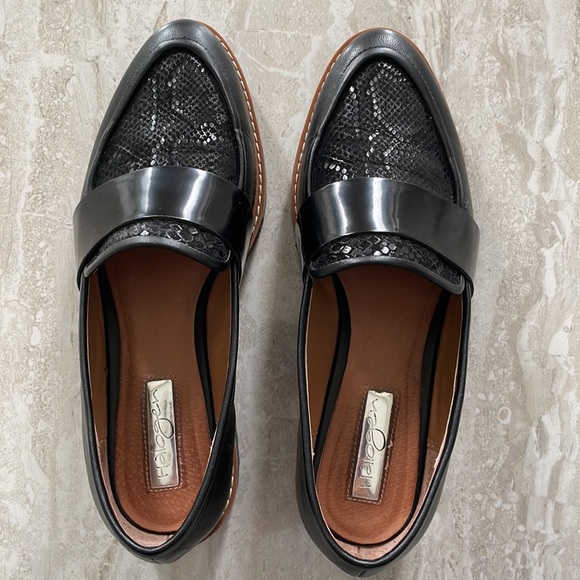 Halogen Nordstrom Black Snakeskin Leather Loafers size 6.5 - Picture 2 of 9